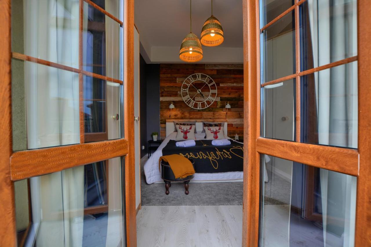 Apartament Fajny Kat Ustrzyki Dolne Esterno foto