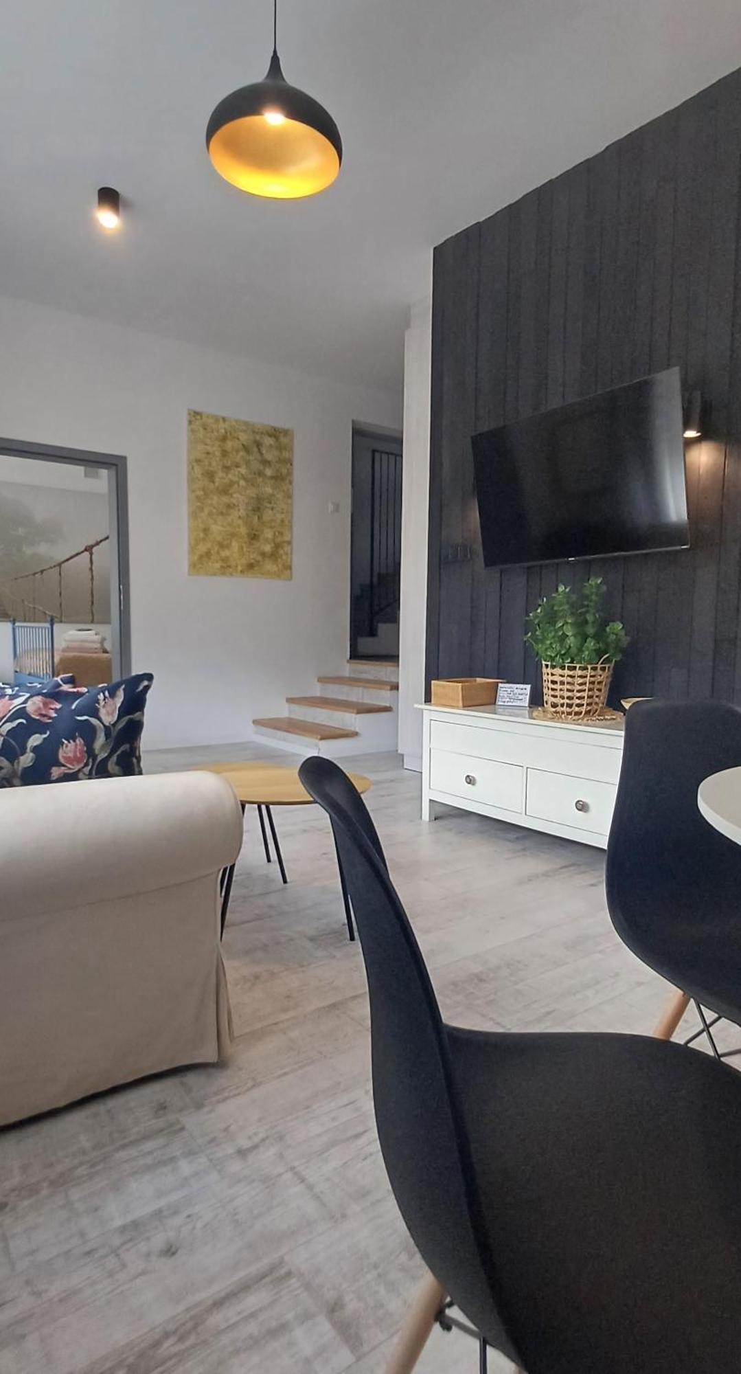 Apartament Fajny Kat Ustrzyki Dolne Esterno foto